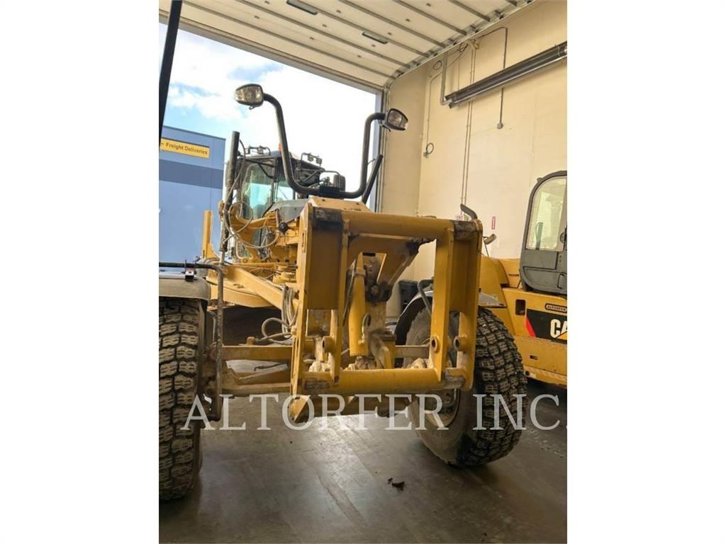CAT 140M3 Gréderek