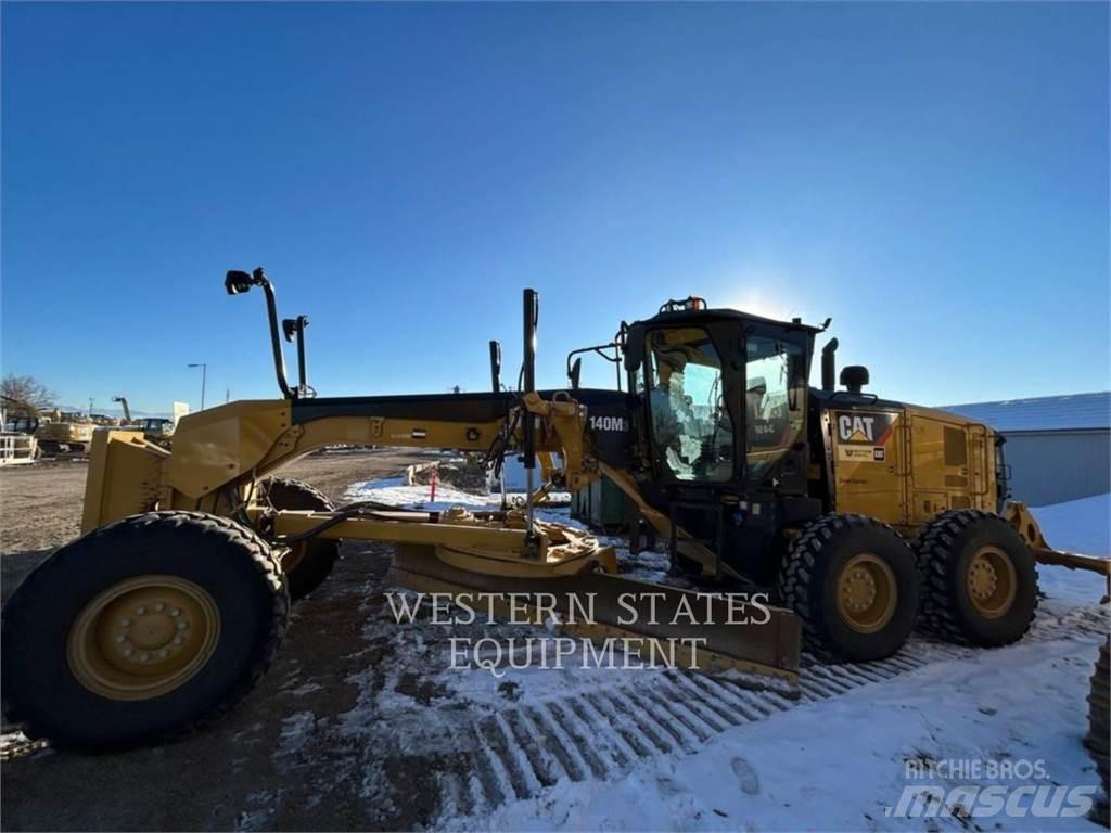 CAT 140M3 Gréderek