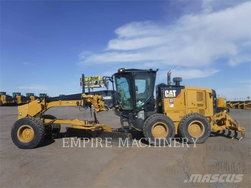 CAT 140M3 Gréderek