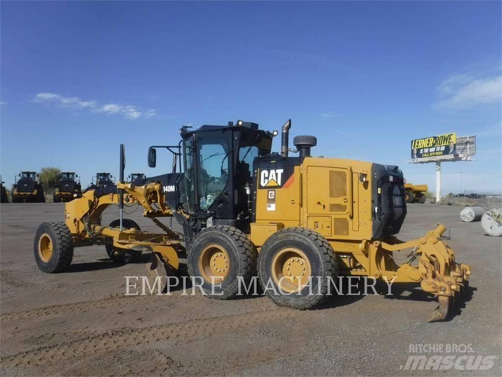 CAT 140M3 Gréderek