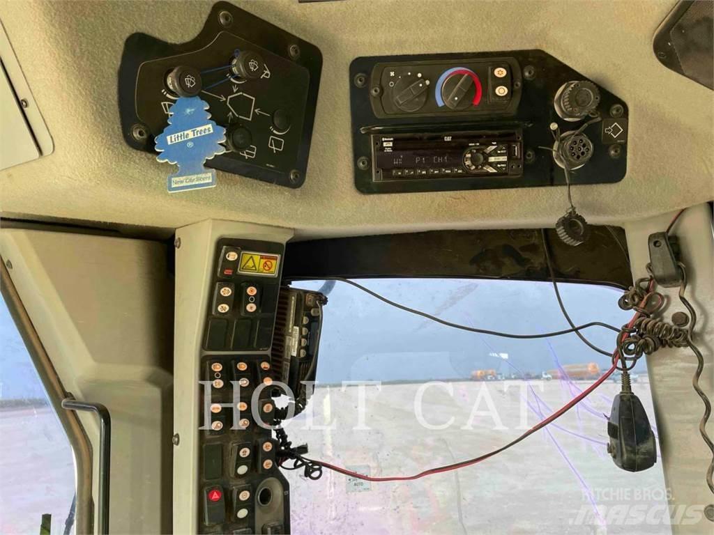CAT 140M3 Gréderek