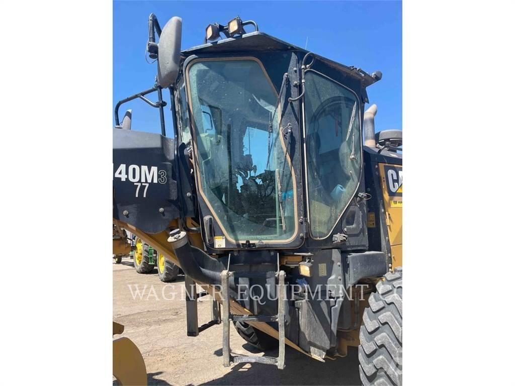 CAT 140M3 Gréderek