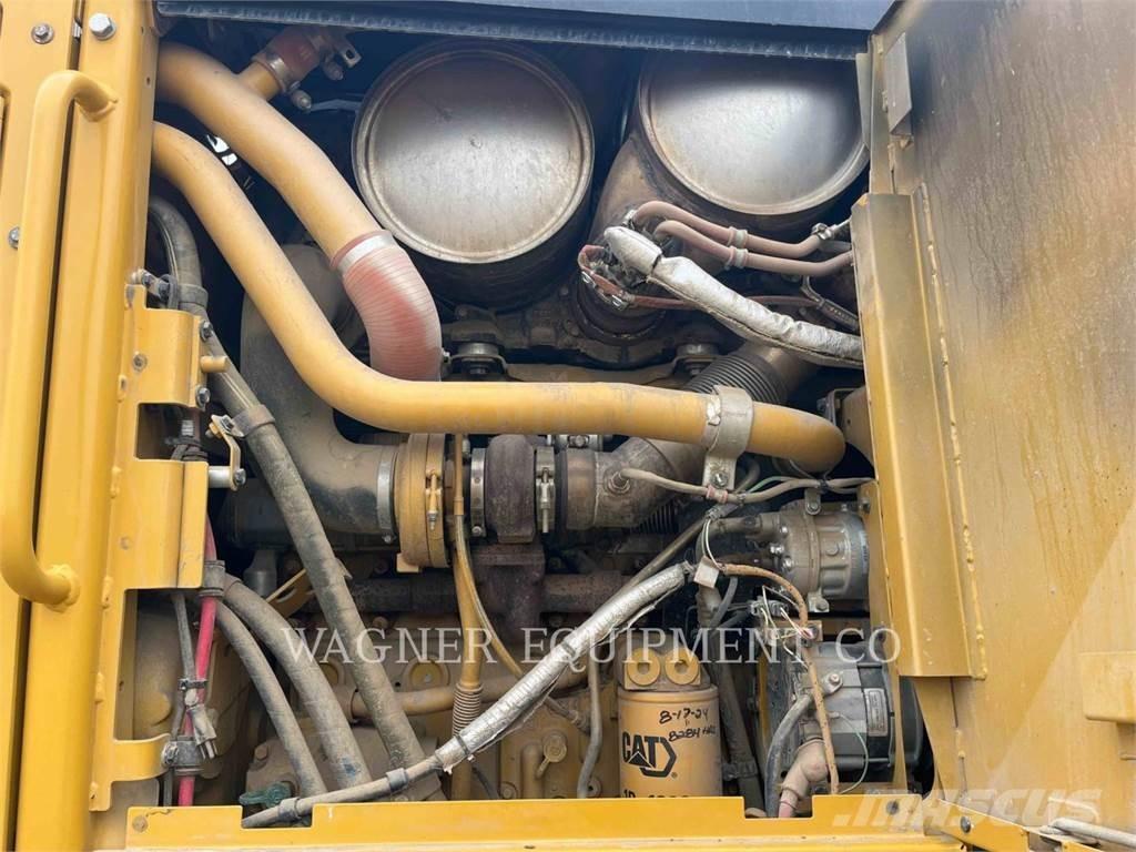 CAT 140M3 Gréderek