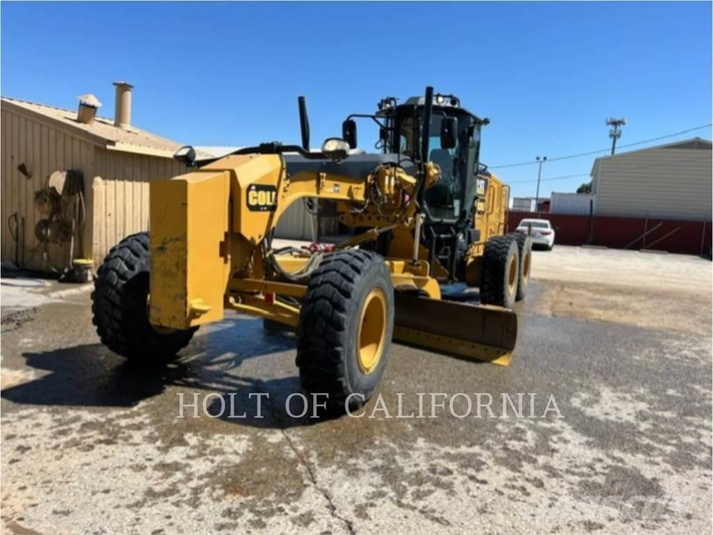 CAT 140M3 Gréderek