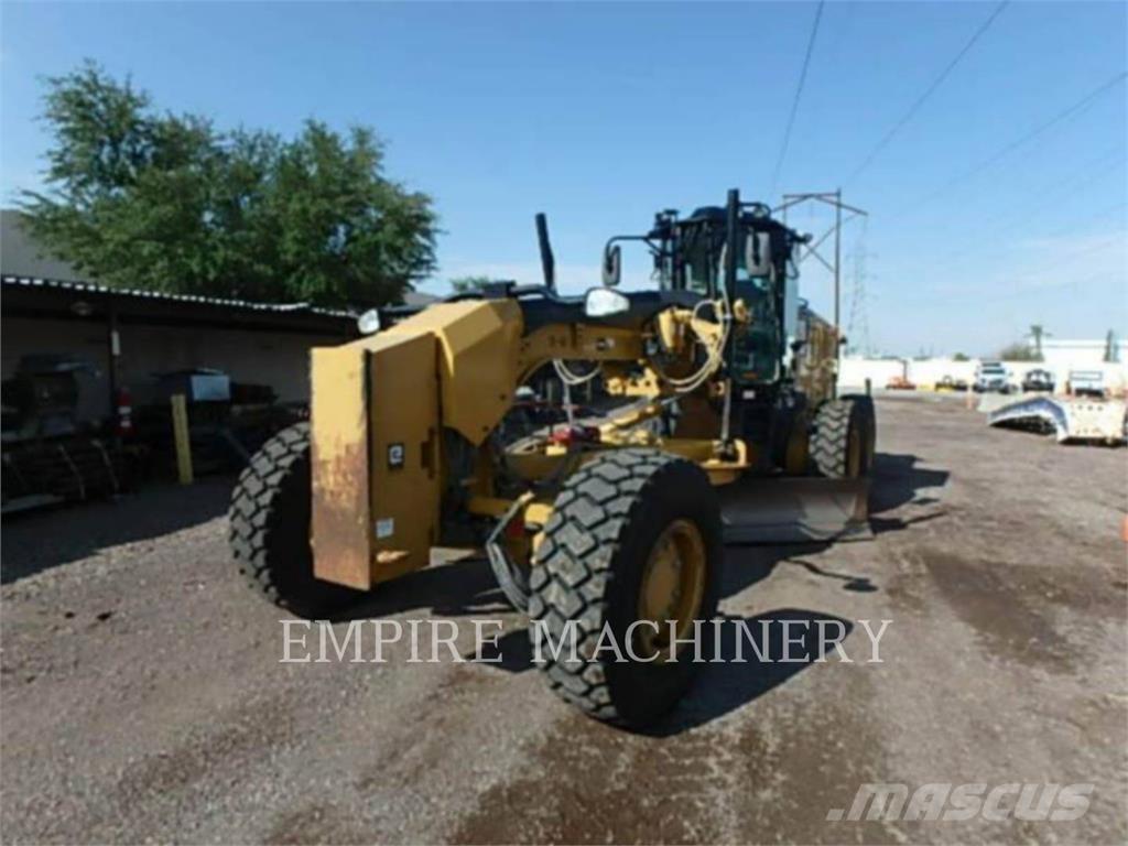 CAT 140M3 Gréderek