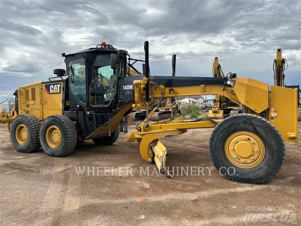 CAT 140M3 AWD Gréderek