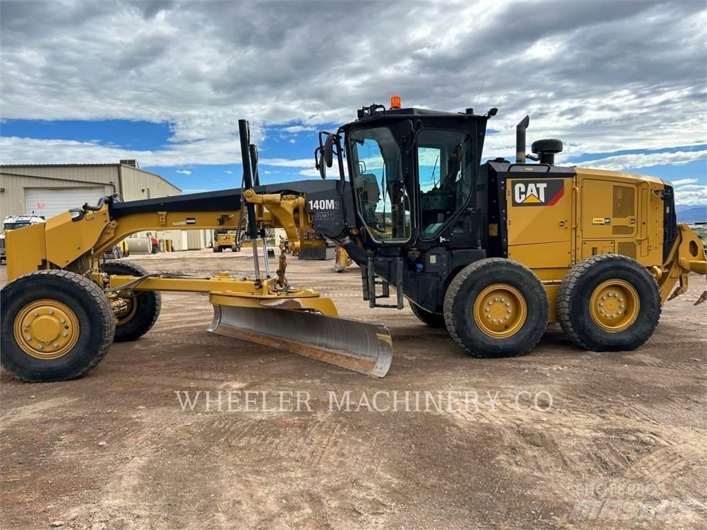 CAT 140M3 AWD Gréderek