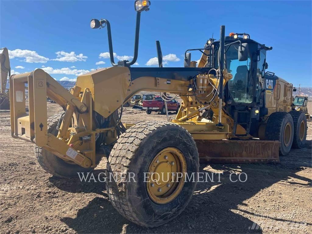 CAT 140M3 AWD Gréderek
