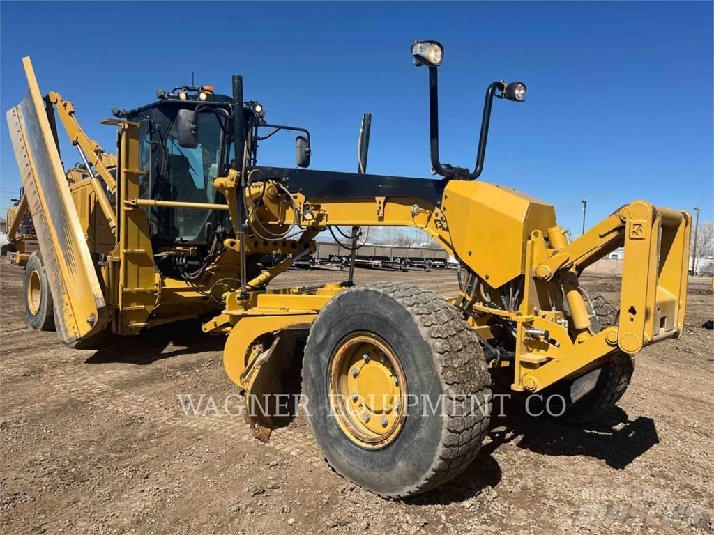 CAT 140M3 AWD Gréderek
