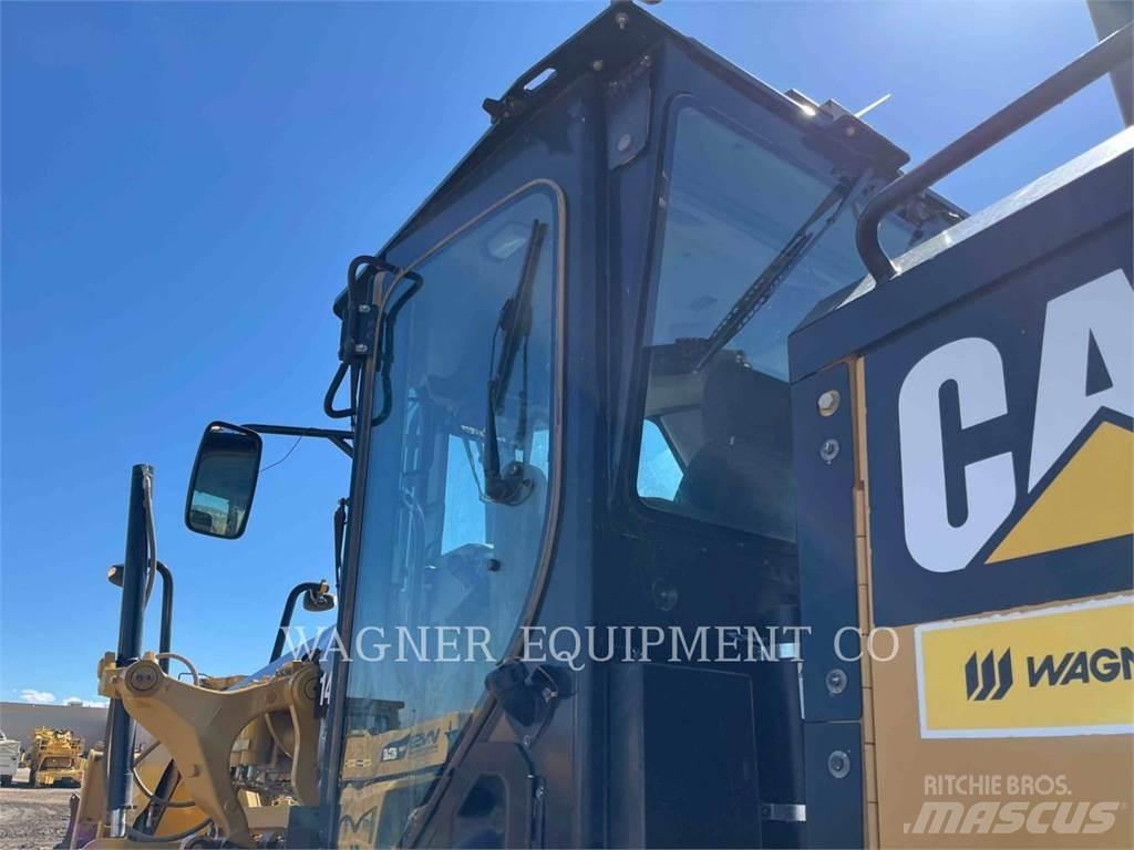 CAT 140M3 AWD Gréderek