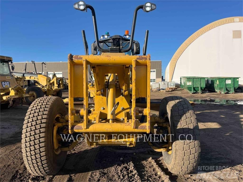 CAT 140M3 AWD Gréderek