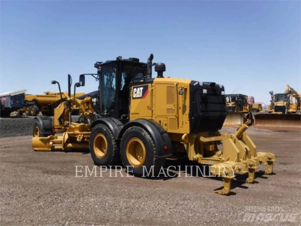 CAT 140M3 AWD Gréderek