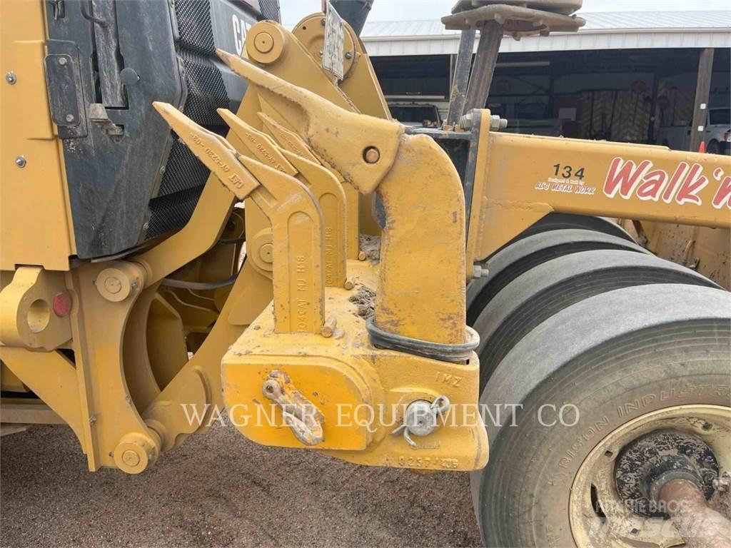 CAT 140M3 AWD Gréderek