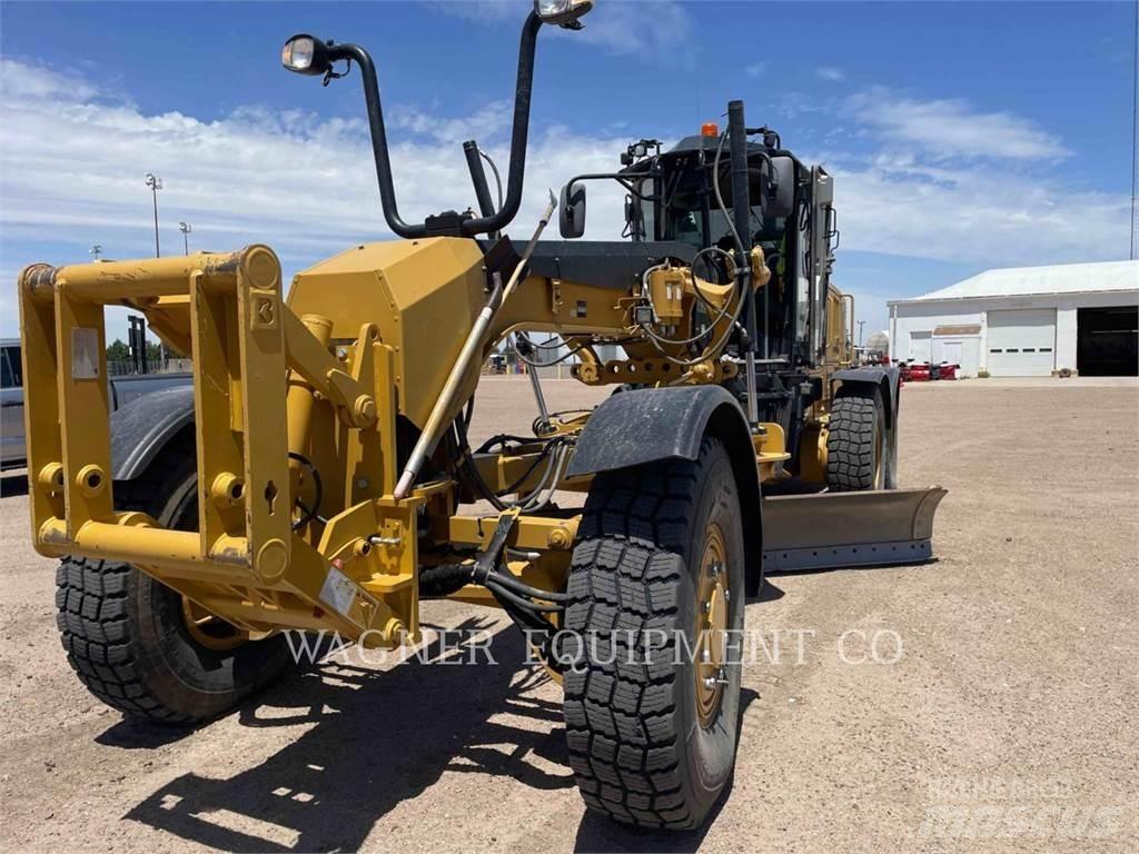 CAT 140M3 AWD Gréderek