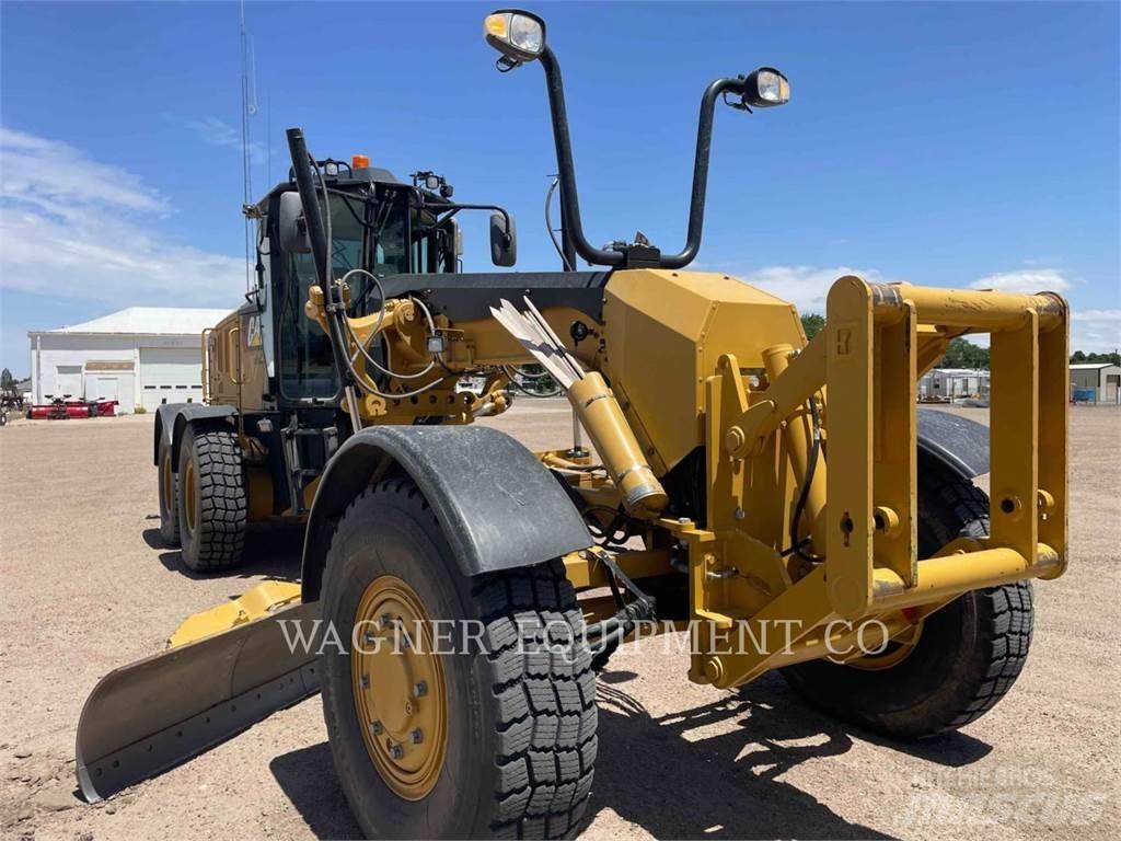 CAT 140M3 AWD Gréderek