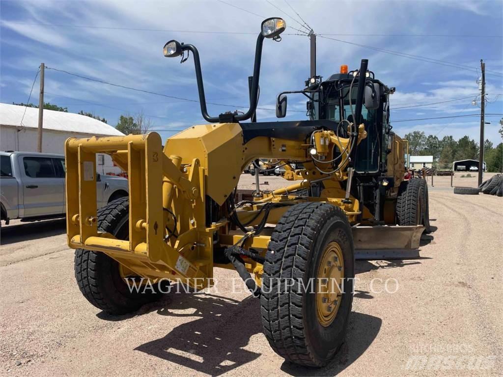 CAT 140M3 AWD Gréderek
