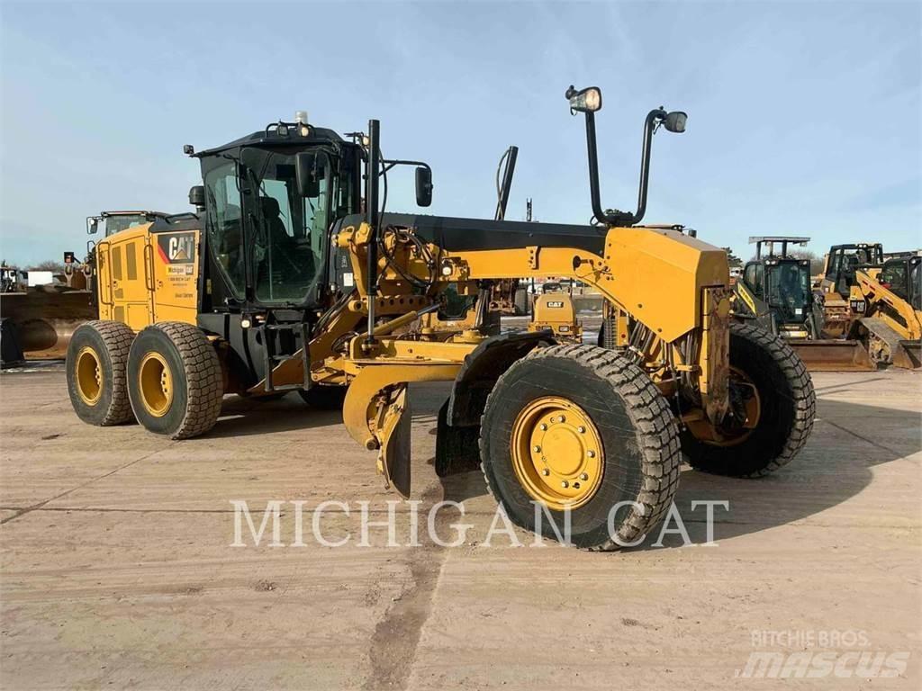 CAT 140M3 AWD Gréderek