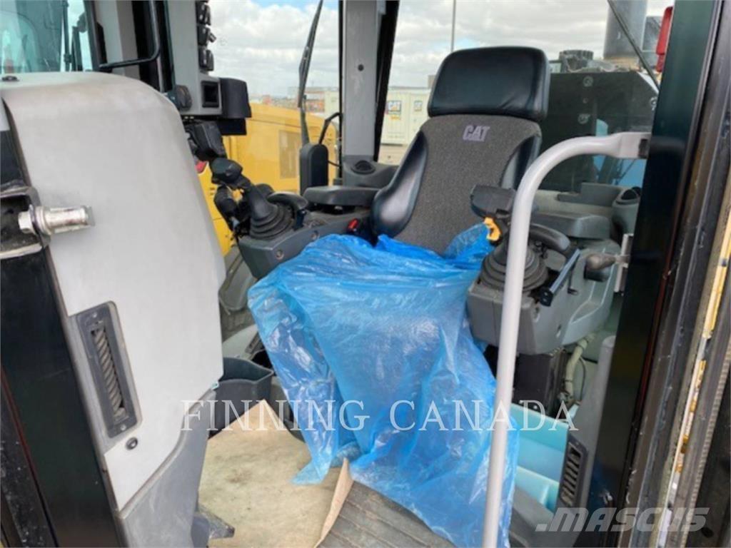 CAT 140M3 AWD Gréderek