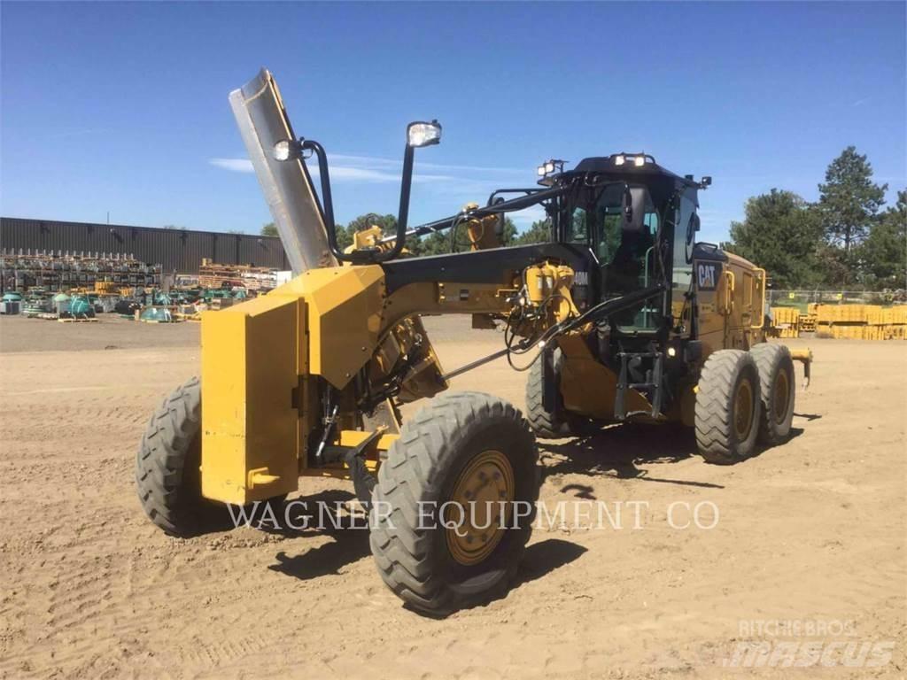 CAT 140M3 AWD Gréderek