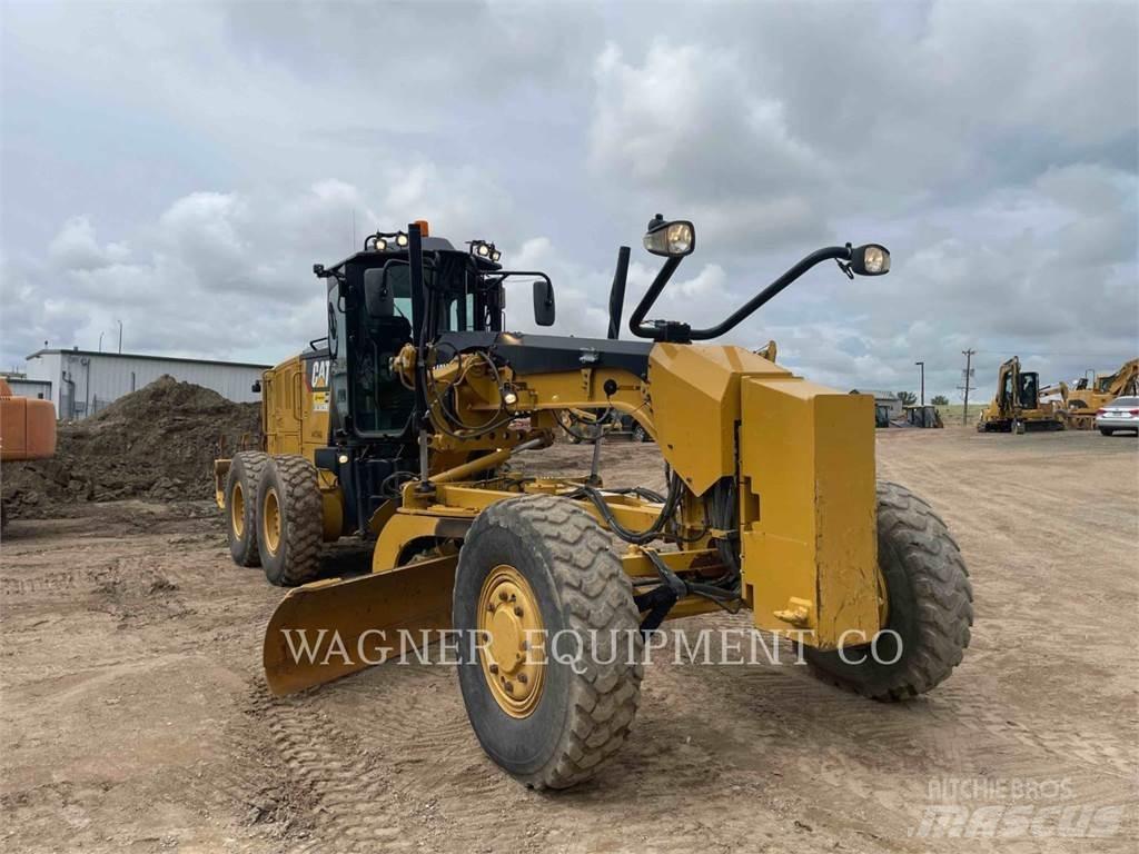 CAT 140M3 AWD Gréderek