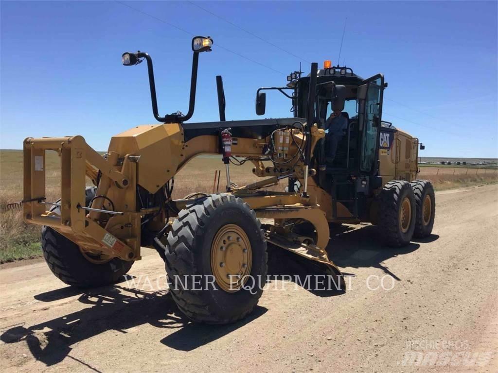 CAT 140M3 AWD Gréderek