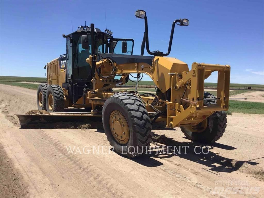 CAT 140M3 AWD Gréderek