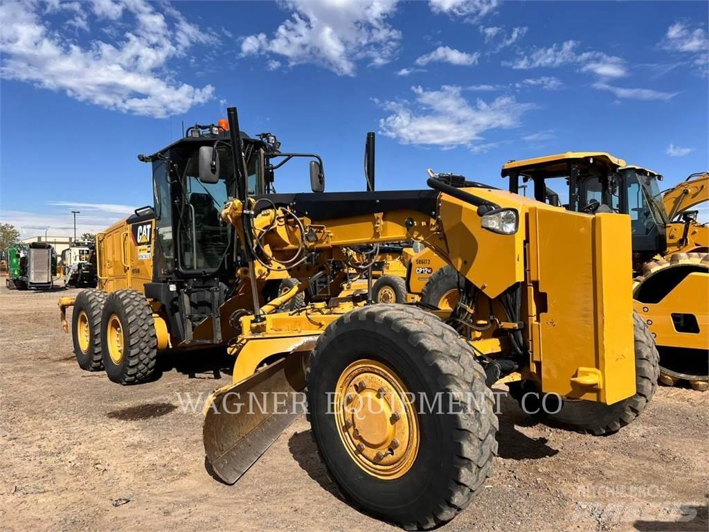 CAT 140M3 AWD Gréderek