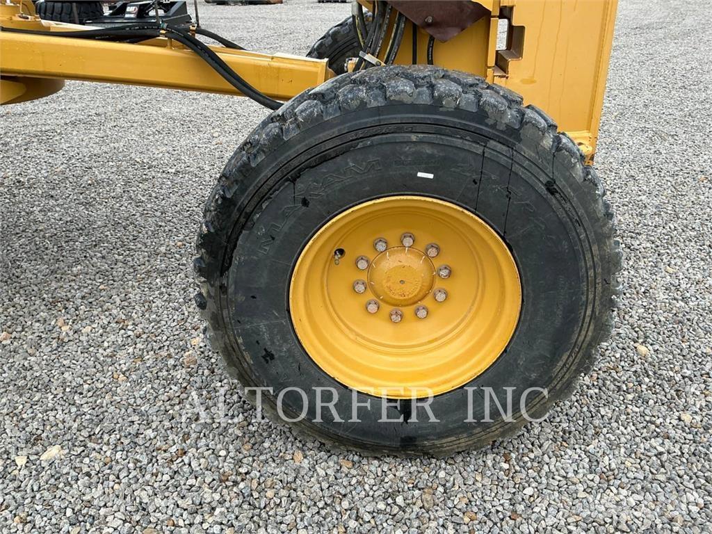 CAT 140M3 R Gréderek