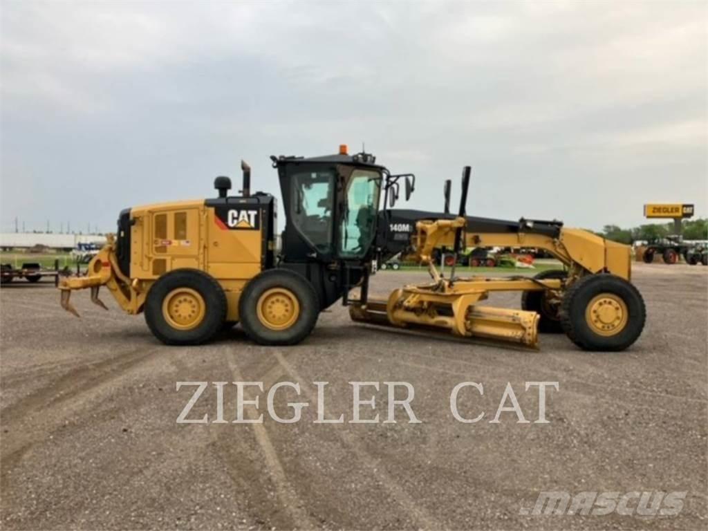 CAT 140M3AWD Gréderek
