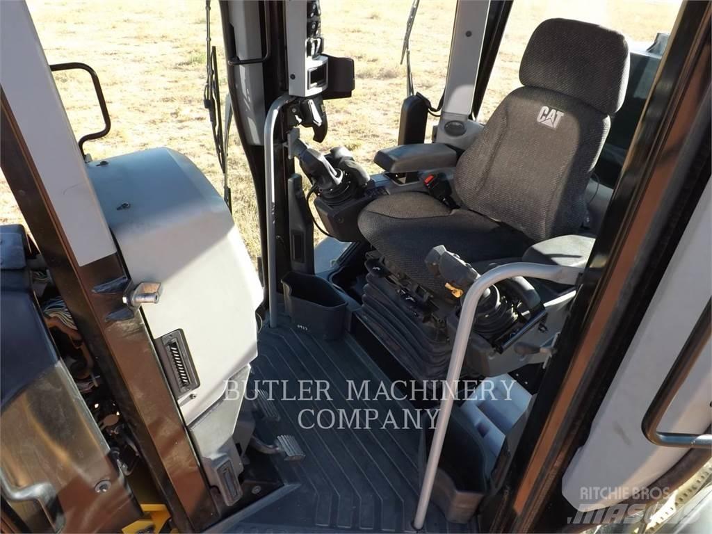CAT 140M3AWD Gréderek