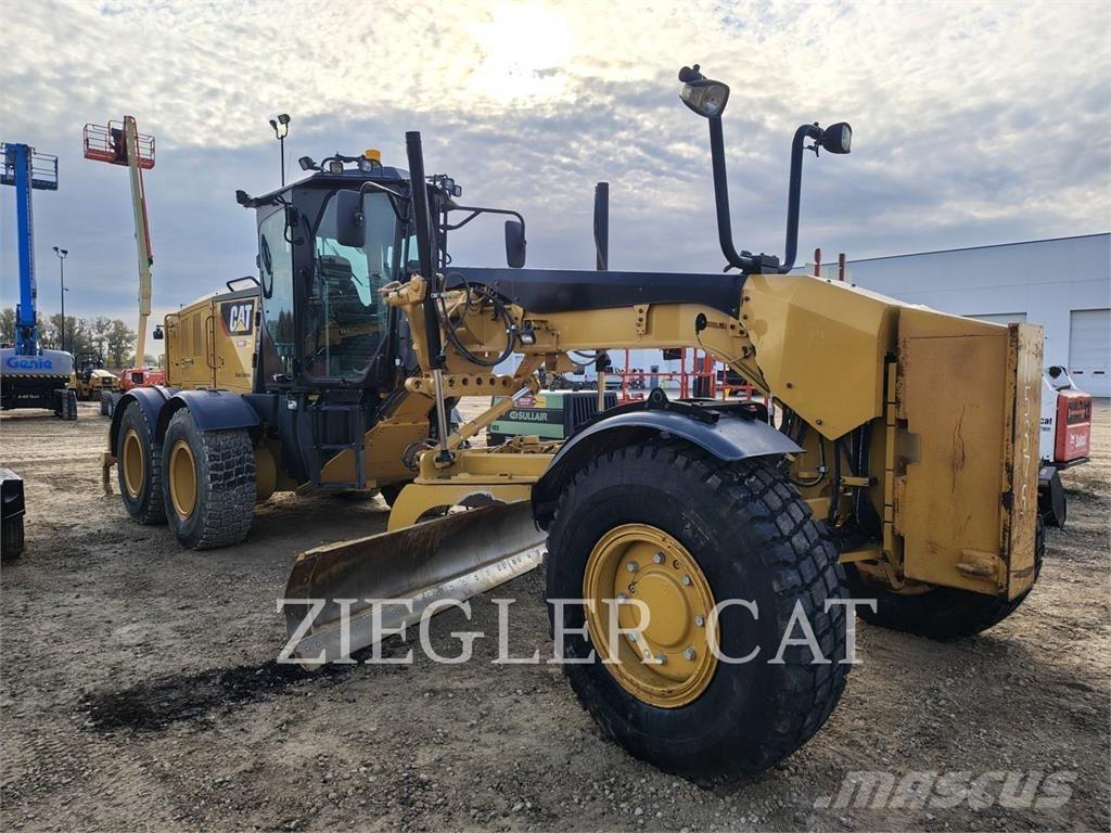 CAT 140M3AWD Gréderek