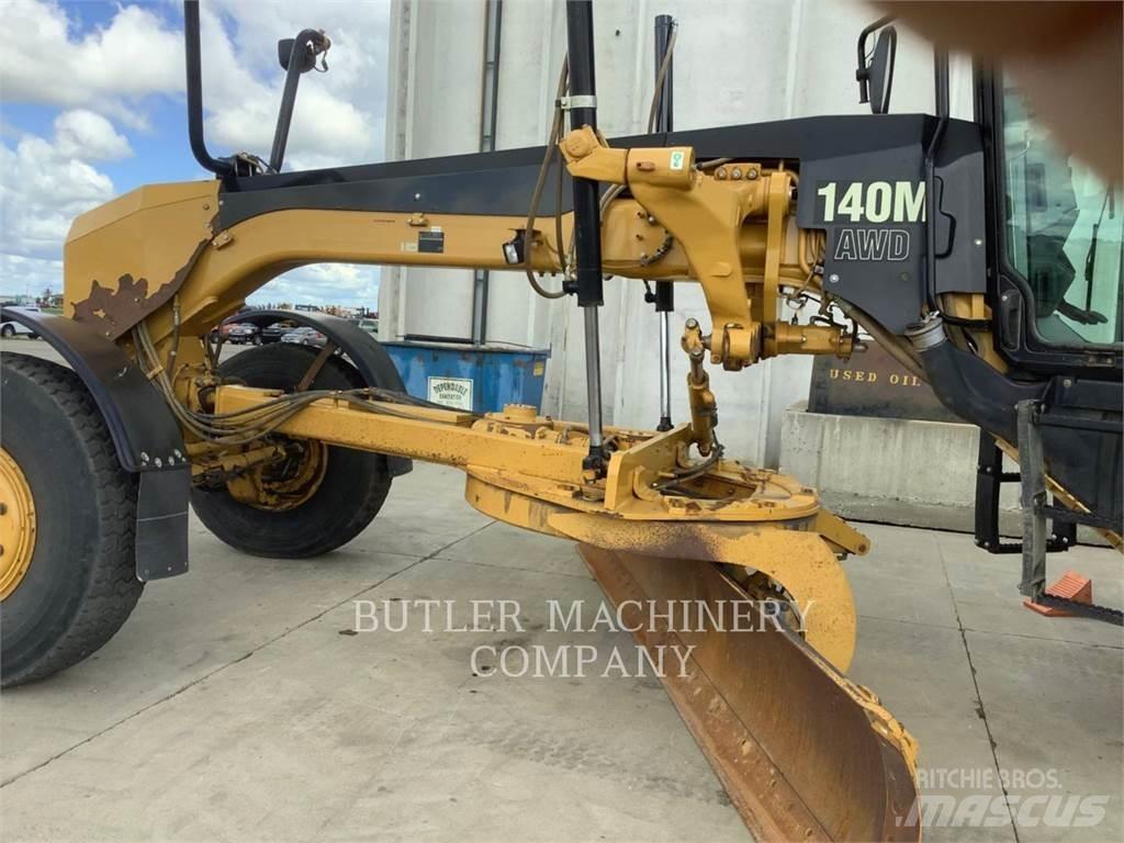 CAT 140MAWD Gréderek