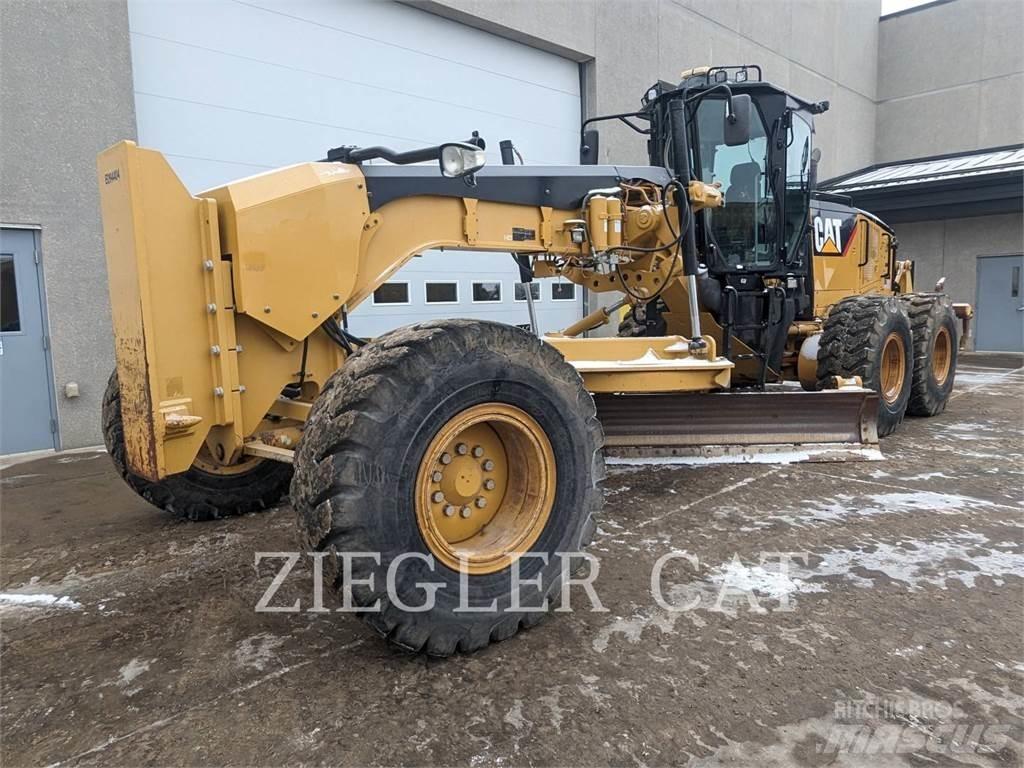 CAT 14M Gréderek