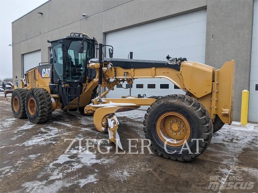 CAT 14M Gréderek
