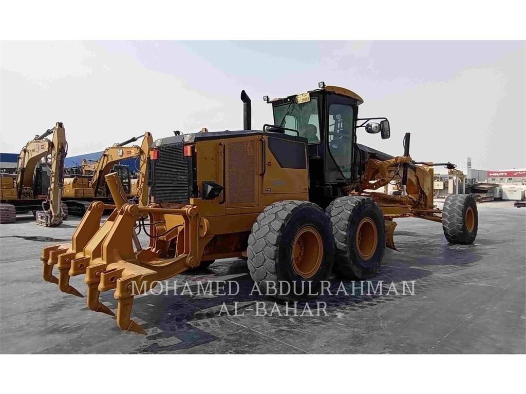 CAT 14M Gréderek