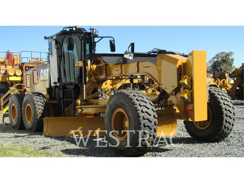 CAT 14M Gréderek