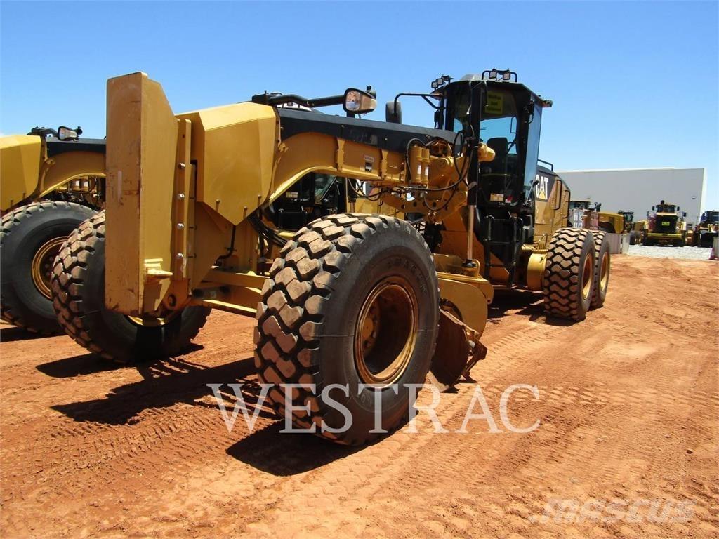 CAT 14M Gréderek