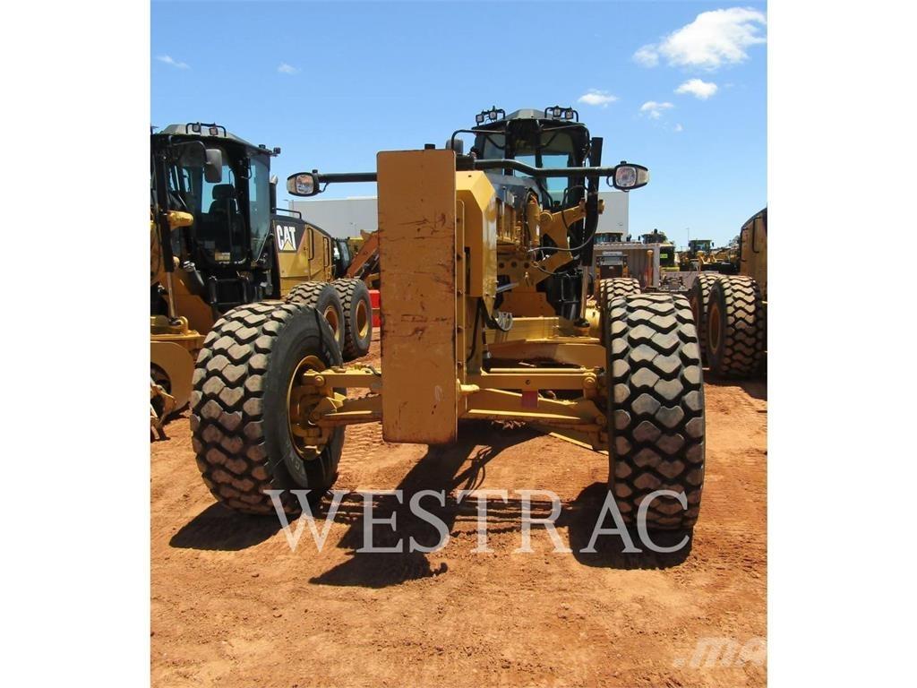 CAT 14M Gréderek
