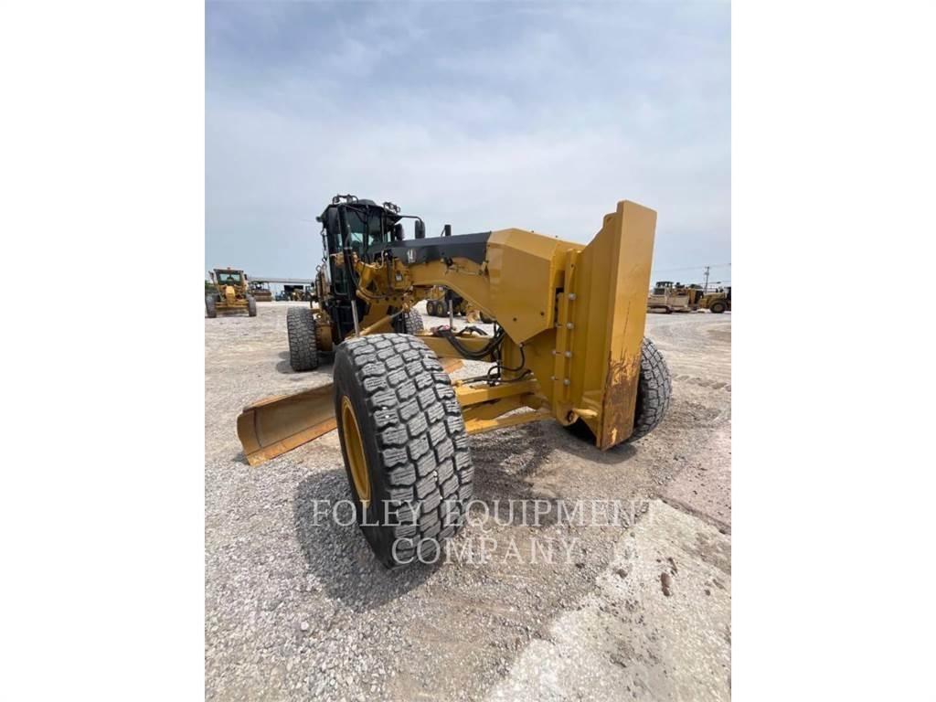 CAT 14M3A Gréderek