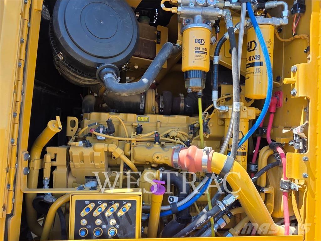 CAT 150-14AWD Gréderek