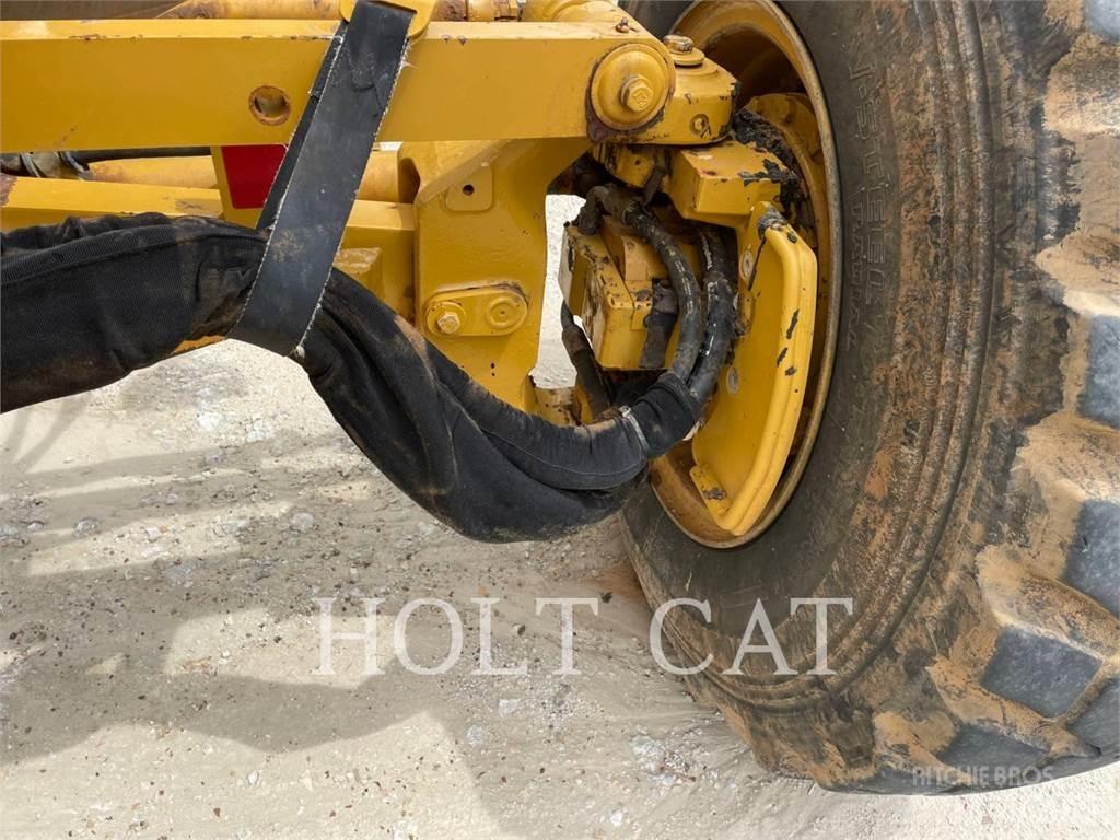 CAT 150-15AWD Gréderek