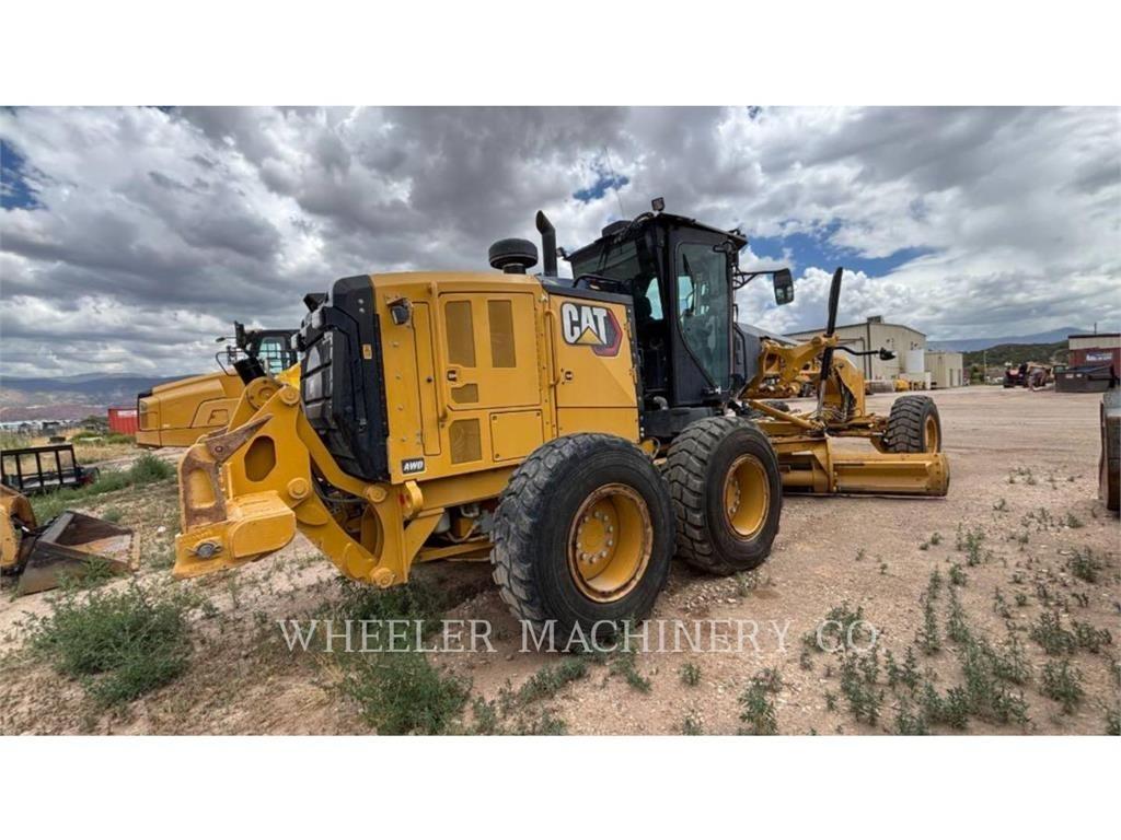 CAT 150 AWD Gréderek