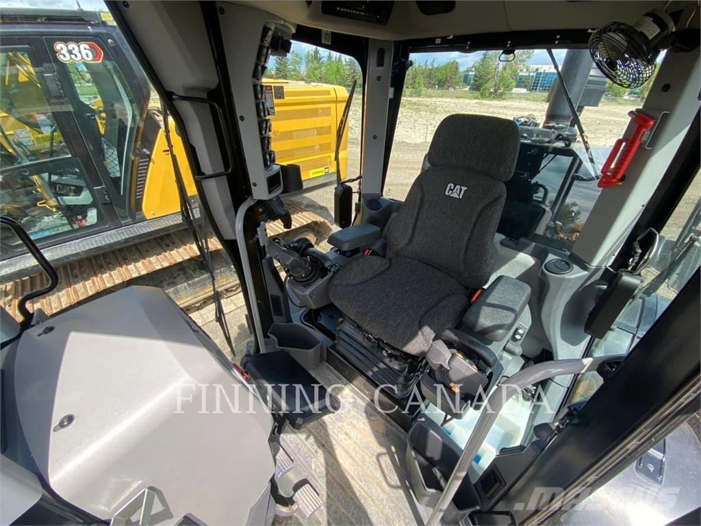 CAT 150 AWD Gréderek