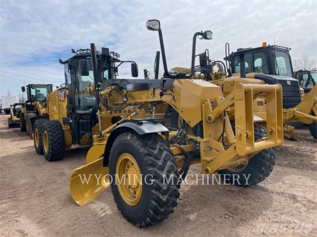 CAT 160 AWD Gréderek