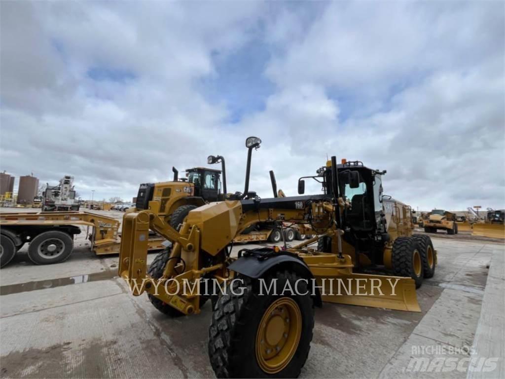 CAT 160 AWD Gréderek