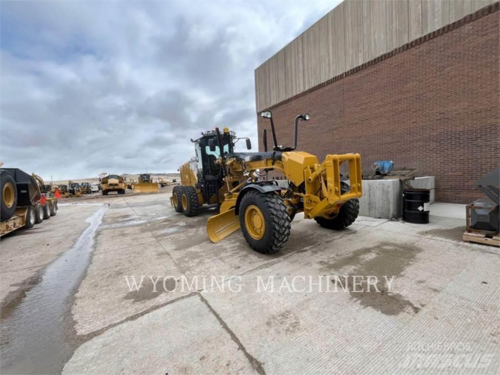CAT 160 AWD Gréderek
