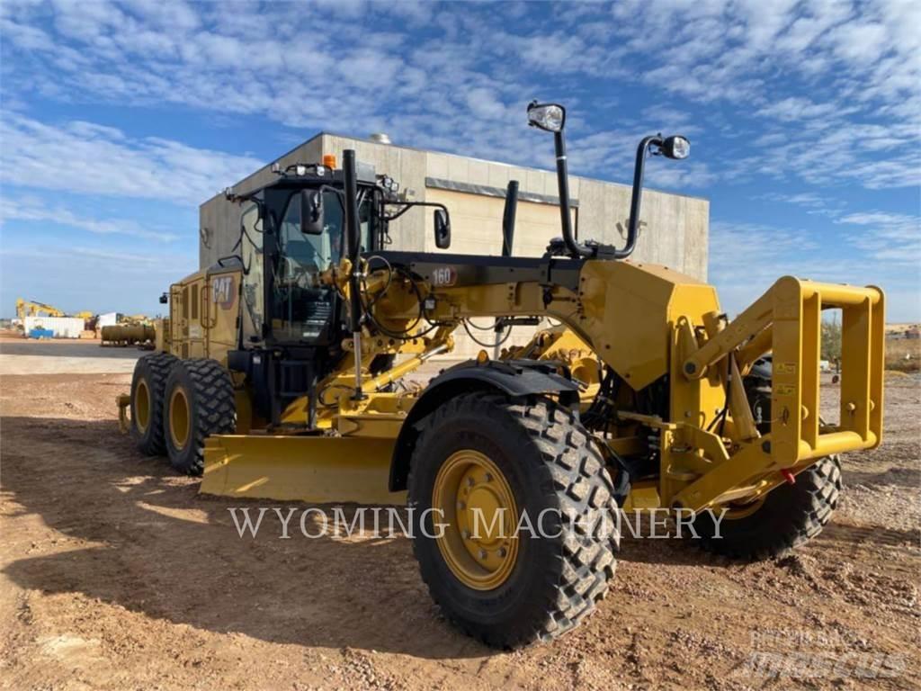 CAT 160 AWD Gréderek