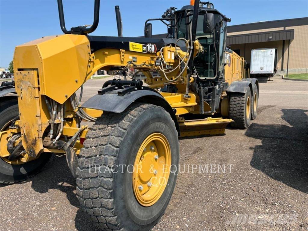 CAT 160 AWD Gréderek