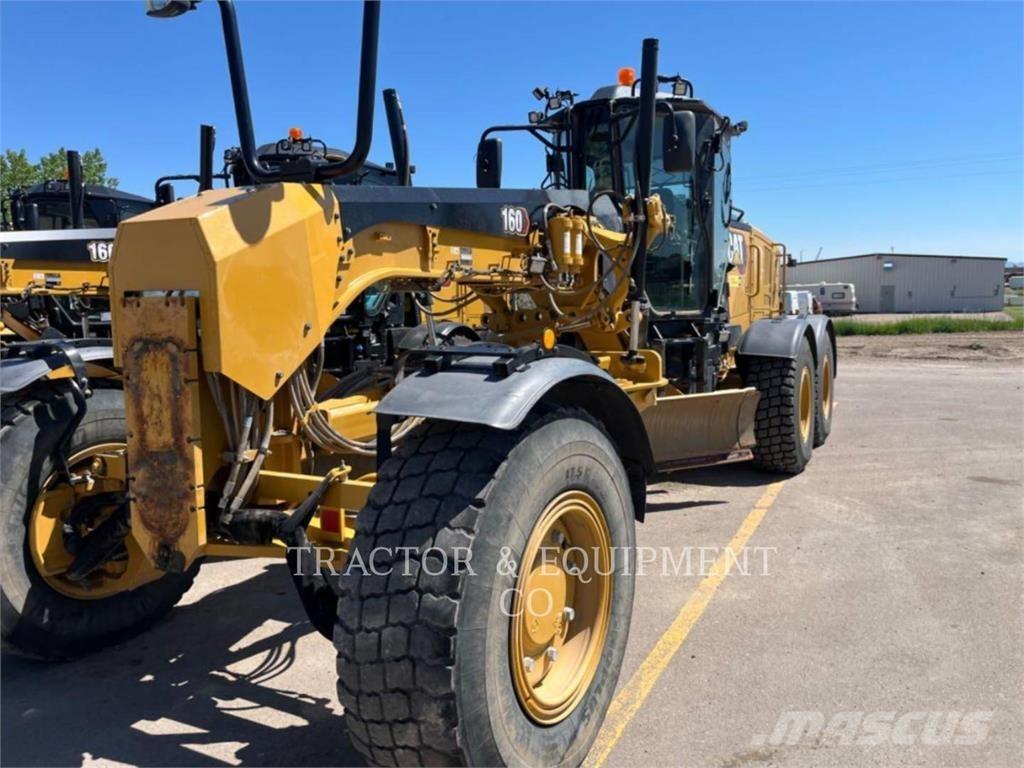 CAT 160 AWD Gréderek