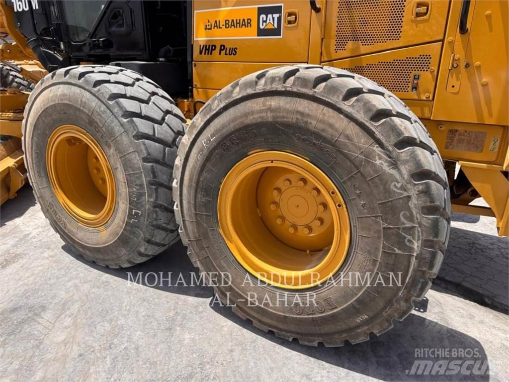 CAT 160M AWD Gréderek